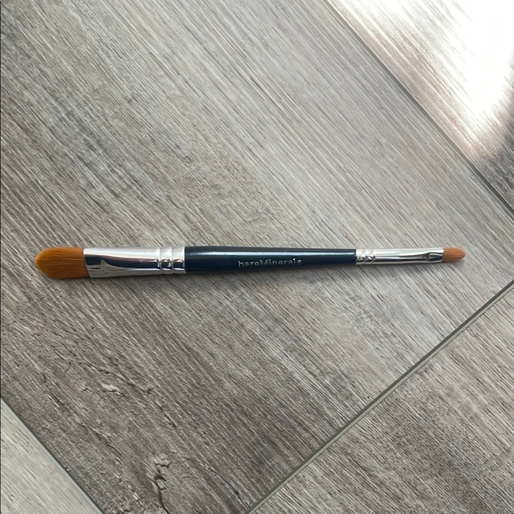 BareMinerals Black and Silver Dual-Ended Brush